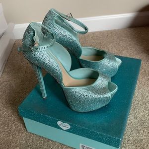 Gorgeous bling heels